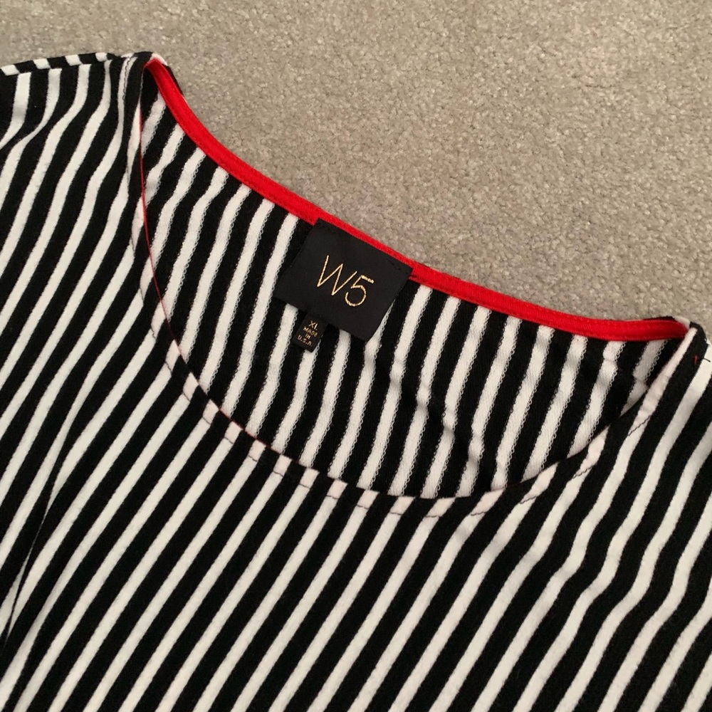 W5 striped Top - Picture 4 of 8
